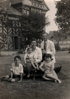 Martin, Edgar, Mum, Dad and Margaret, 1947
