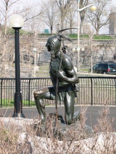 Statue in Major's Hill Park